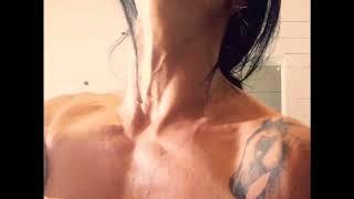 #veins #gunshowgirl #veinspoppin #naturalbody #Vasodilation #neck @shredded_zone