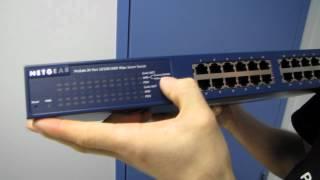 Netgear Prosafe GS724T-300NAS 24 Port Gigabit Smart Switch Unboxing & First Look Linus Tech Tips