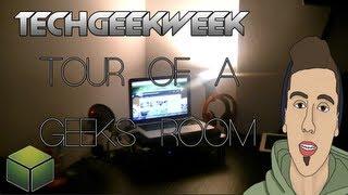 Tour of a Geeks Room | The Best Office Setup | What to record & Game With and Much more!