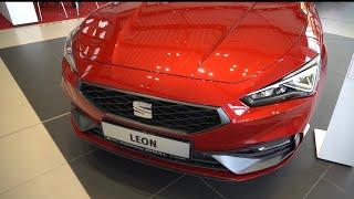 Seat Leon FR 2020: station wagon or sedan? Leon Sportstourer: detailed tour inside and outside.