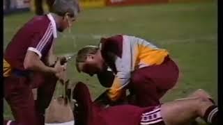 Steve Blocker Roach stands up to Bob Lindner -- State of Origin 1988 Game 2