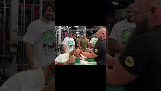 Michael Todd vs India National Champ #armwrestling #athlete #india