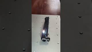 Engraving guns with lasers.#lasermarkingmachine #lasermarking #automobile