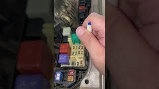 2000 Toyota Camry 100 AMP Main Buss Fuse Replacement