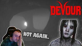 Crawling Through Spider Tunnels | Devour Co-op (The Inn)