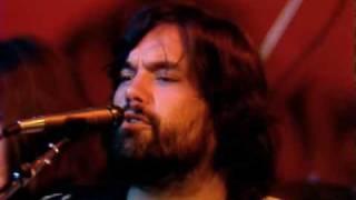 Little Feat - Dixie Chicken (with Emmylou Harris & Bonnie Raitt) Live 1977. HQ Video.