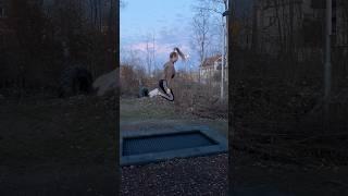 Tricks auf dem Trampolin ‍️ #turnen #trampoline #gymnastics