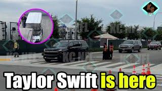 Taylor Swift arrives at SoFi Stadium before the Chiefs vs. Los Angeles Chargers game