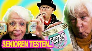 KEKS-Teig NASCHEN - Senioren testen CookieBROS | Oma Geht Steil 