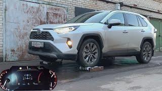 Как гребет Toyota RAV4 с новым полным приводом?