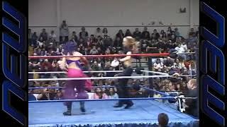 Velvet Sky  Tilt A Whirl Headscissors Takedown on Roxxi Laveaux