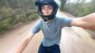 Role De Pop110i Na Estrada De Terra, Com Muita Lama