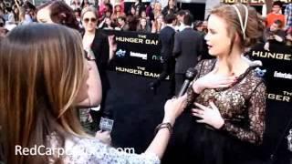 Red Carpet Roxy chats with Mackenzie Lintz from The Hunger Games