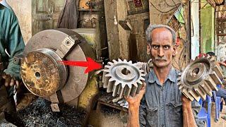 This Old Man is Expert in Making Spur Gear From Old Ships High Strength Sheet