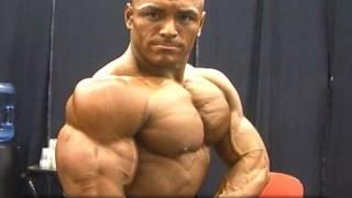 Bodybuilder muscles - MostMuscular.Com ULTRA video samples Nov. 2011