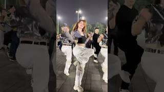 #广场舞 我要找到你，太酷了 #dance ##shortvideo