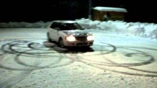 Mazda 323 GTX 4WD Turbo (Schnee Donuts)