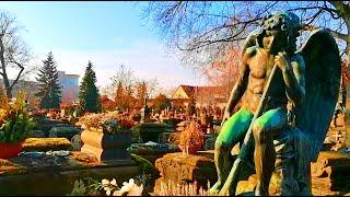 Funerary art in Johannisfriedhof Nuremberg