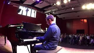 Solo Piano Performance by Lukas Ruschitzka // 2017