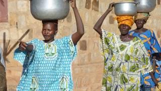 Africa...Mali  .Dogon Tribe/Plemię Dogonów/.trekking  -first  day/wędrówka -dzień pierwszy / 2 / HD