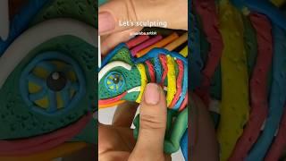 Let’s sculpting chameleon! Full video tutorial here @bamba.artist #chameleon #playdough