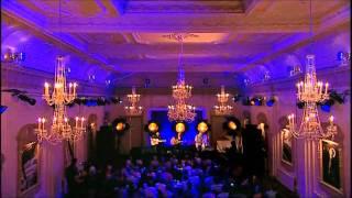 Richard Thompson Songwriter's Circle "Keep Your Distance"