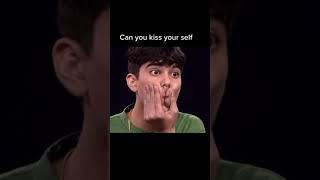 kiss your self..cara mencium bibir sendiri#Shorts