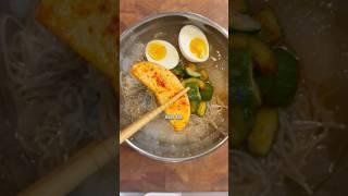 Korean cold noodles w/ spicy apples #shorts