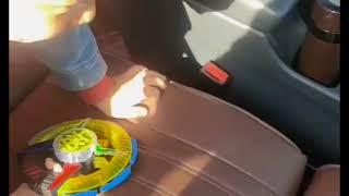 Lady play magic seat, car passenger rest，轿车副驾驶变床