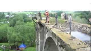 прыжок с моста, высота 9 этажей Rope jumping Жесть!Смотреть всем!Как создать свой сайт!