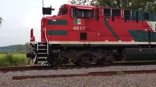 Ferromex - 2 trenes pasando por la PK-I-227+503.11 parte 2