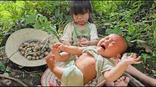 The process of harvesting and catching giant fish for 2 children to eat.