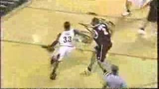 Ben Reed Dunk vs College of Charleston