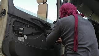 How to removed and fixed power window motor of Mercedes-Benz actros