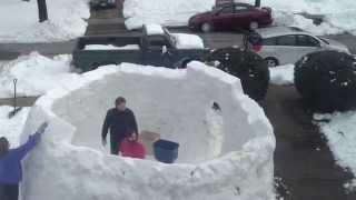 Time Lapse - Construction of Gigantic Igloo