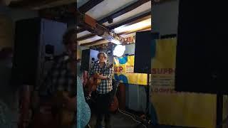 Quantum Penguin | Matt Woolley at Loopfest 2023 (Cromwell Tap House) - Take Me Back