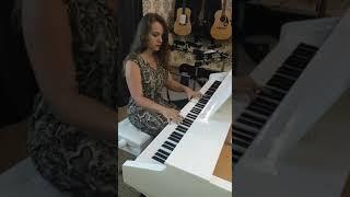 #Pianocover SKYFALL Adele by Alisa Bond  #pianist #skyfall #adele #пианист