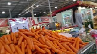 Walking Makro Food Wholesale SuperMarket Some Of The Cheapest Food in Pattaya City