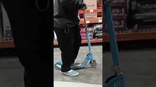 Mini scooter session inside a store ️ #scooter #sk8 #fyp #fypage #skateboarding