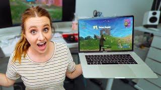 2018 Macbook Pro - FIRST TIME PLAYING FORTNITE 