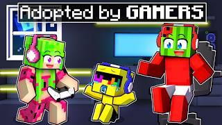 Having A GAMER FAMILY In Minecraft!