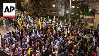 More than 2,000 protest in Jerusalem calling for deal to release all hostages