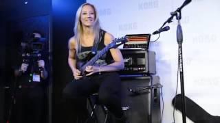 Nita Strauss with amazing solo on Ibanez guitar