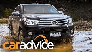 2016 Toyota HiLux Review : on- and off-road