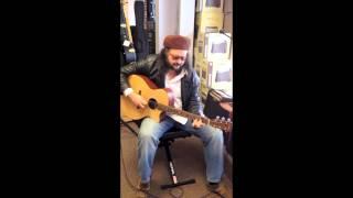 Guitarist Curtis Jones Stops In Maple Street Guitars