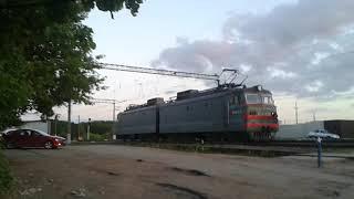 ВЛ10-878 на станции Азарово, Калуга. 04.06.2015