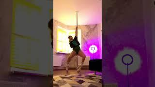 Pole exotic dance 