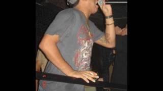 Mc Frank Tiro no peito é chão tiro na perna tu cai 
