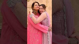 Pakistani actresses with their mother #yumnazaidi #ayezakhan #haniaamir #sajalali  #seharkhan