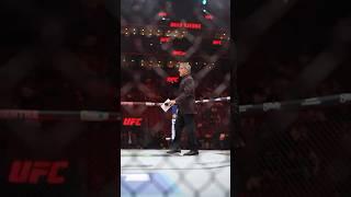 This is how Bruce Buffer gets ready to announce fights | #brucebuffer #ufc